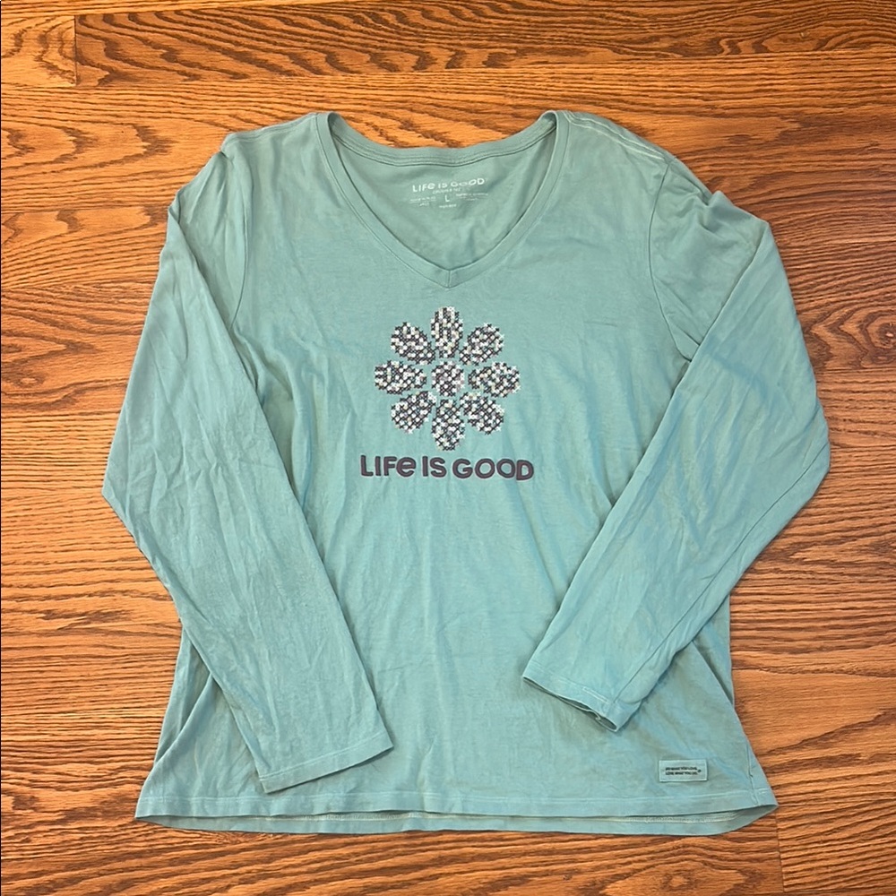 Life Is Good Teal Long Sleeve Shirt with Snowflake Graphic!